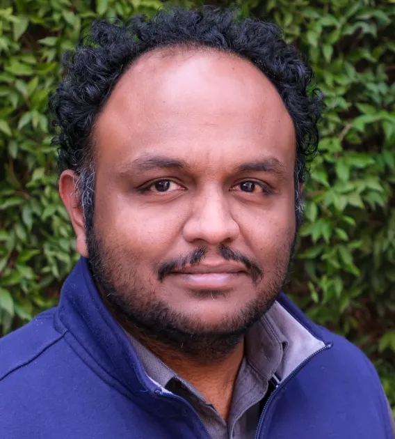 Environmental science researcher Sumudu Rajakaruna, university of arizona